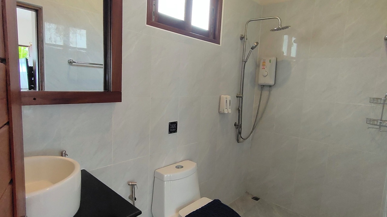 Photo of Bathroom in Wok Tum
