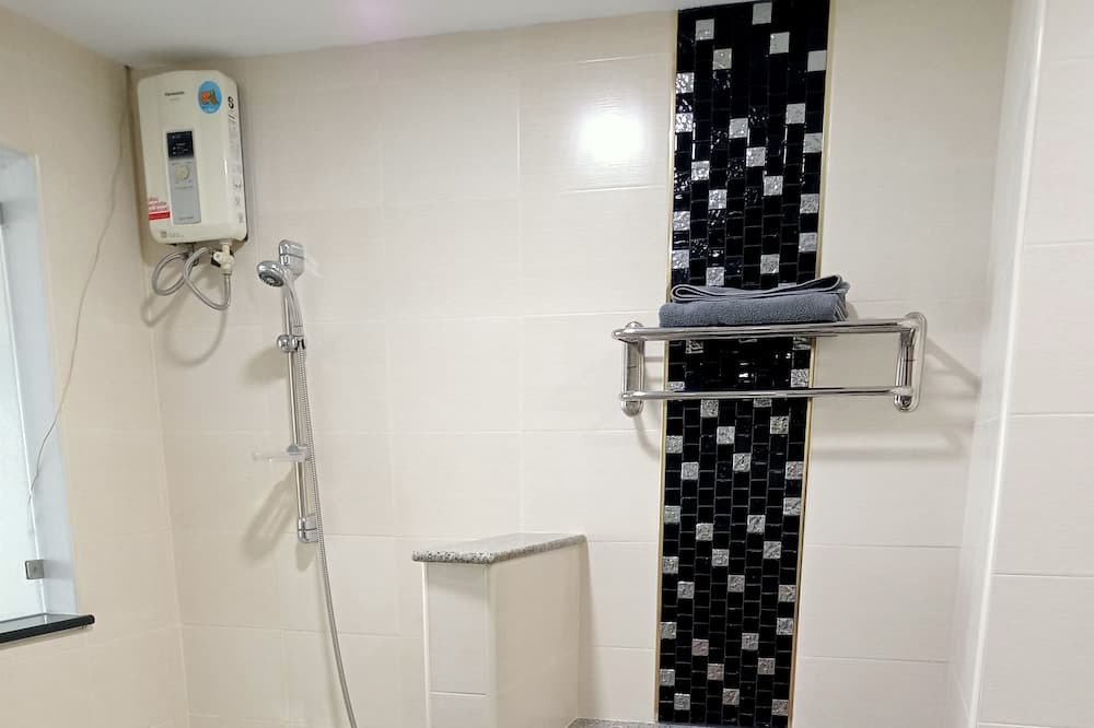 Photo of Bathroom in Mae Hia