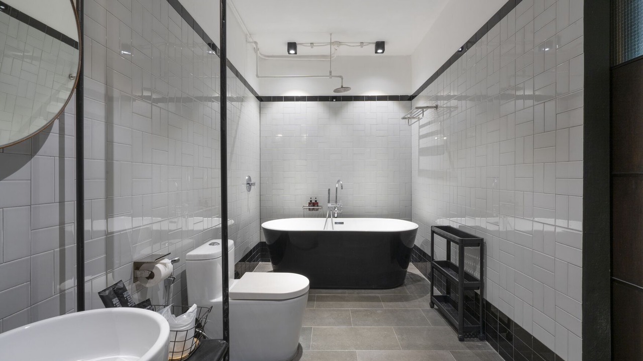 Photo of Bathroom in Laem Phak Bia