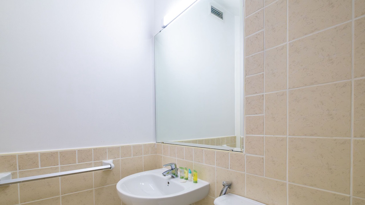 Photo of Bathroom in Emirates Hills