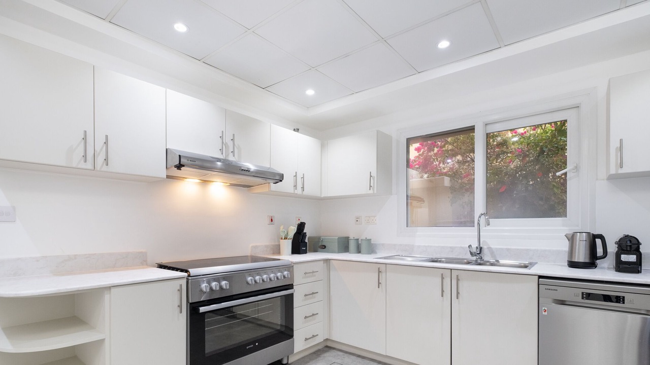 Photo of Kitchen in Emirates Hills