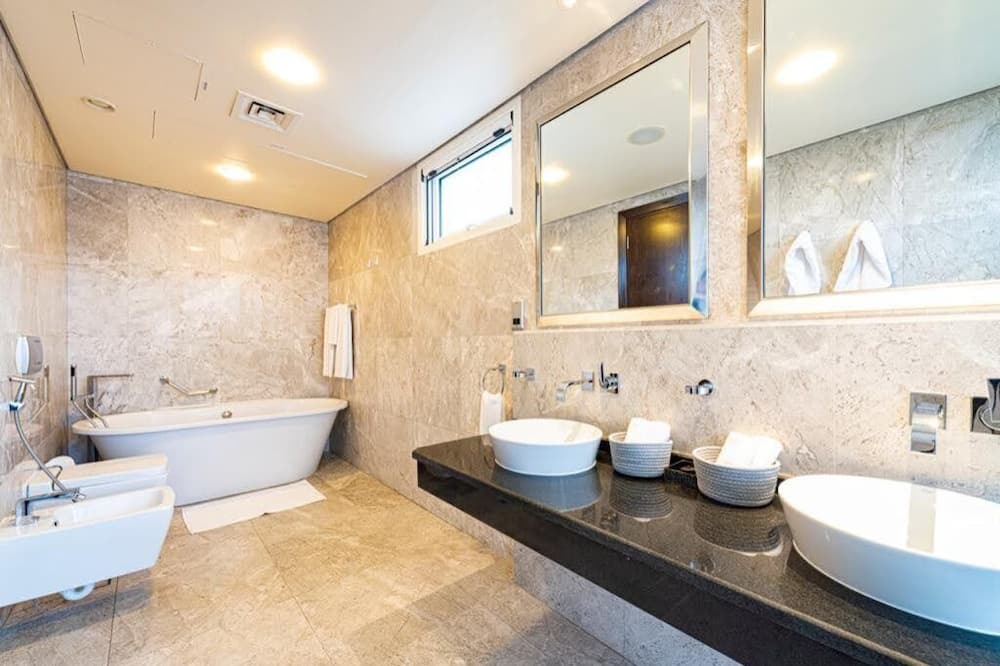 Photo of Bathroom in Al Sufouh 1