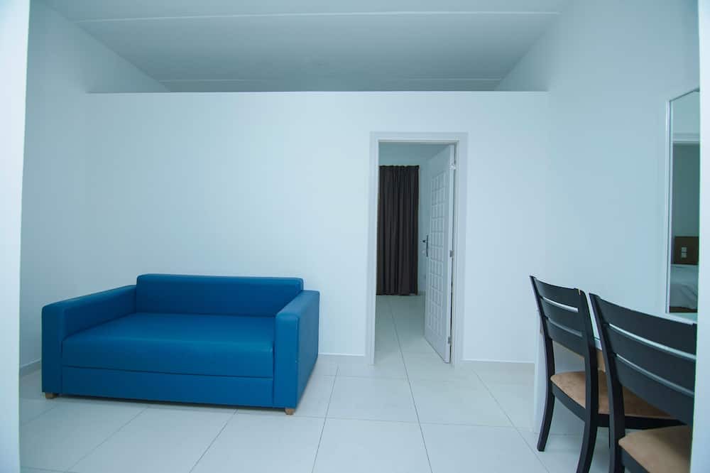 Photo of Livingroom in Dubai Investment Park