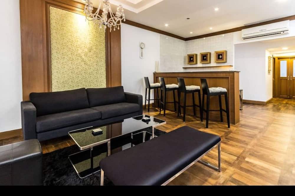 Photo of Livingroom in Khlong Toei Nuea