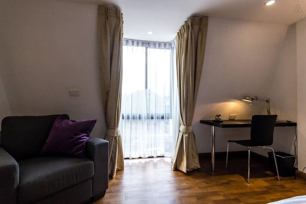 Photo of Livingroom in Khlong Toei Nuea