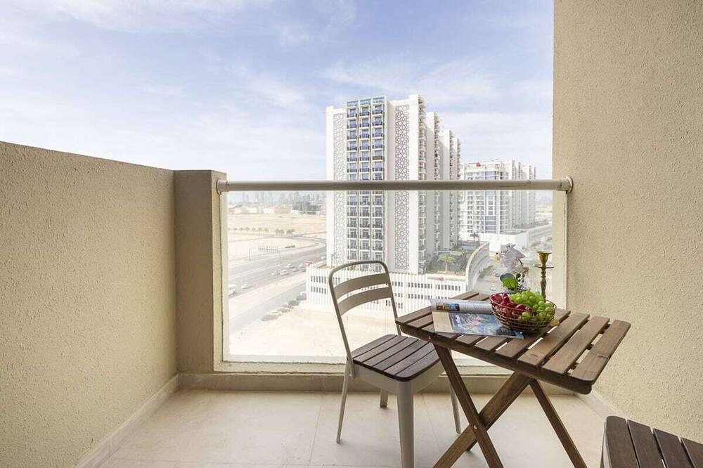 Photo of Patio Balcony in Discovery Gardens