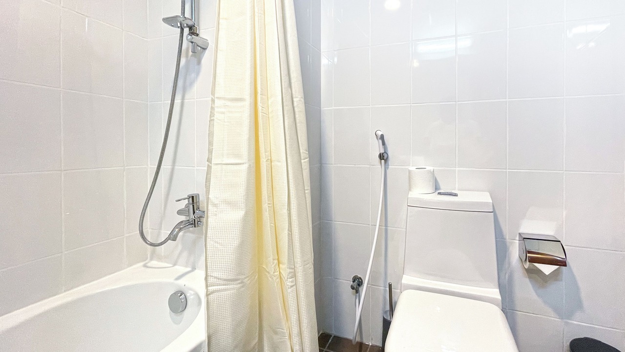 Photo of Bathroom in Al Quoz