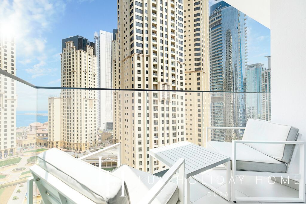 Photo of Patio Balcony in Al Sufouh 2
