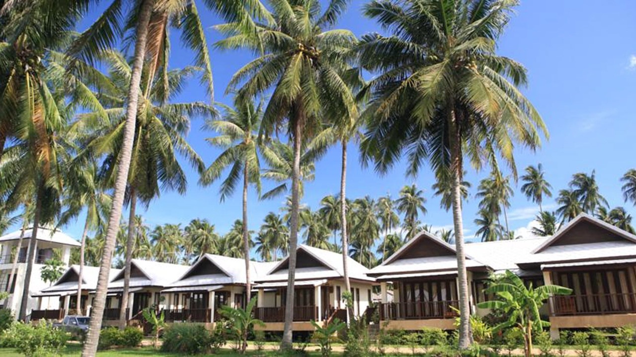 Photo of Buildings in Taling Ngam