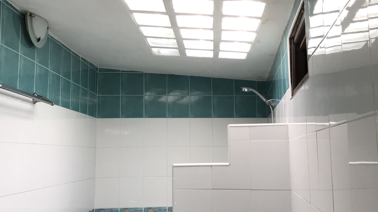 Photo of Bathroom in Maret