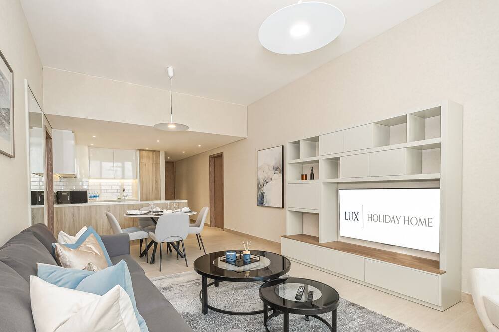 Photo of Livingroom in Al Sufouh 2