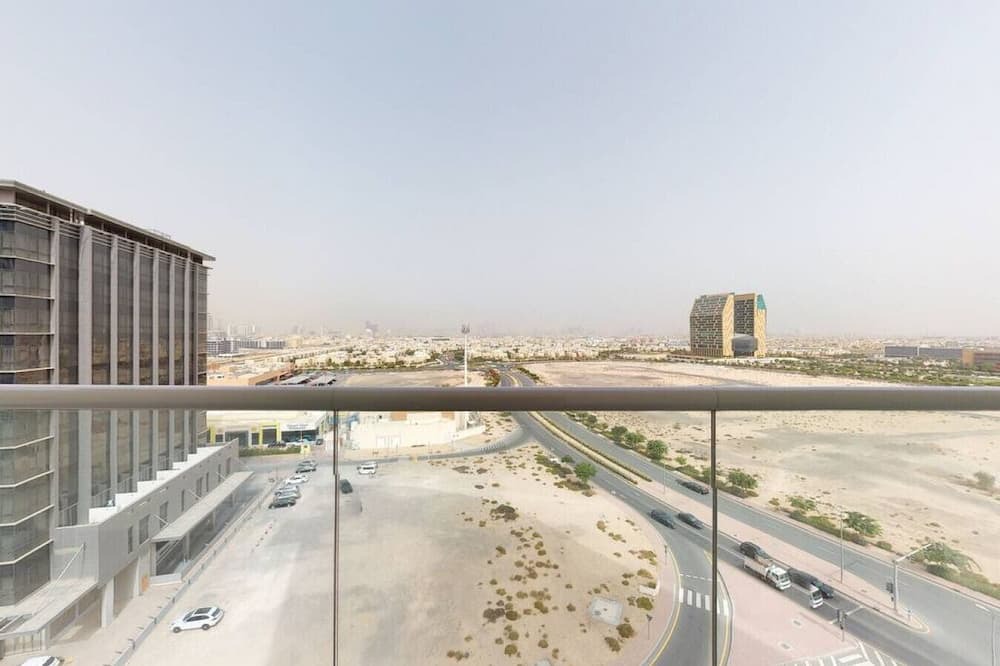 Photo of Patio Balcony in Al Barsha