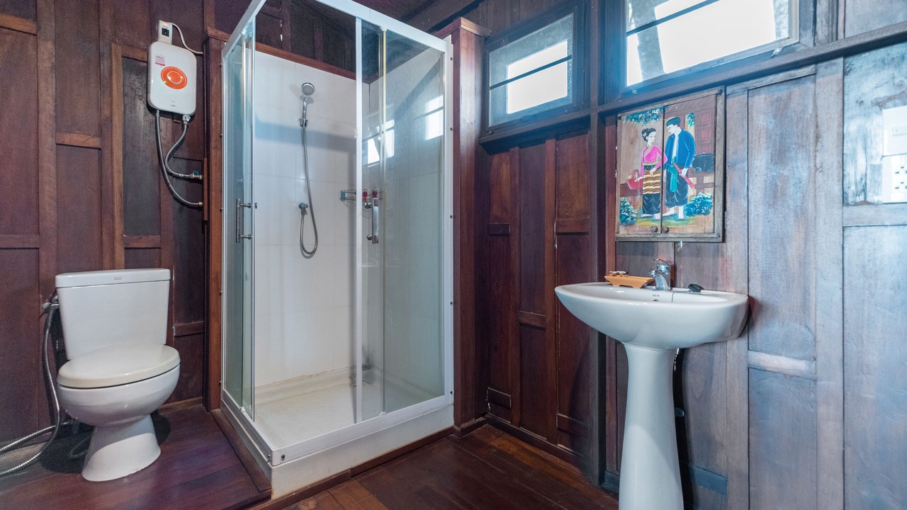 Photo of Bathroom in Khlong Khuean