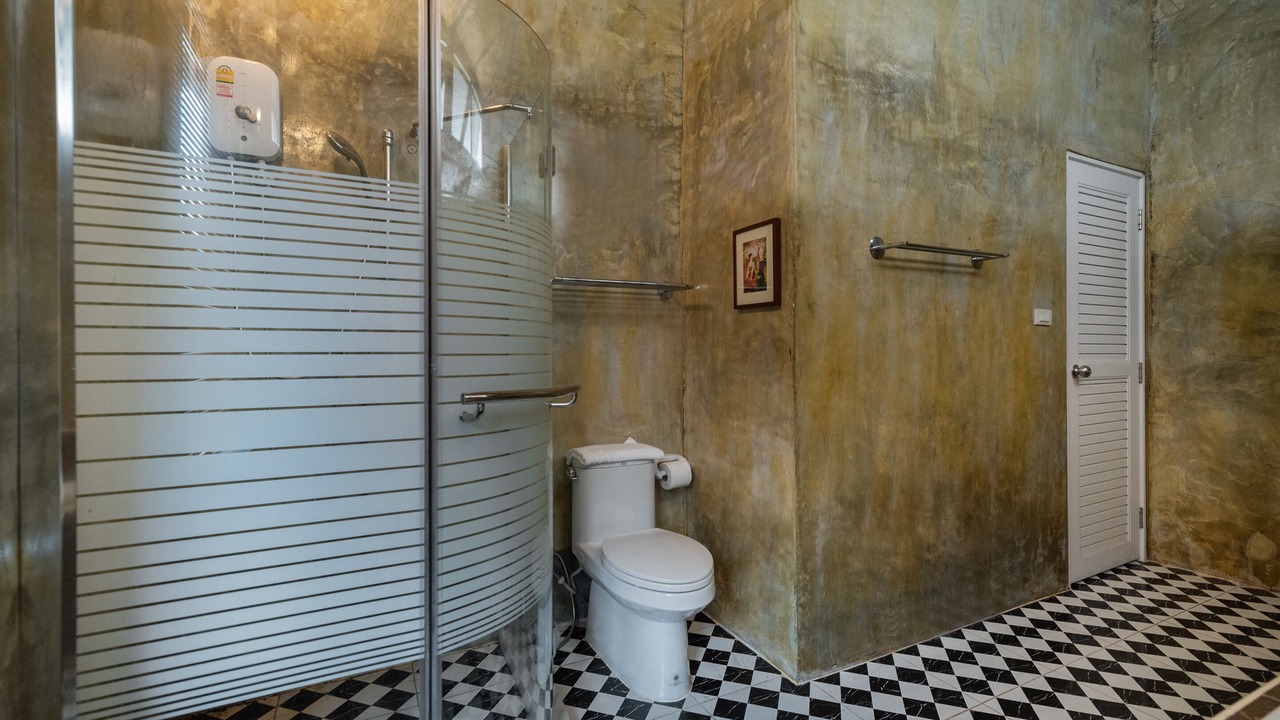 Photo of Bathroom in Khlong Khuean