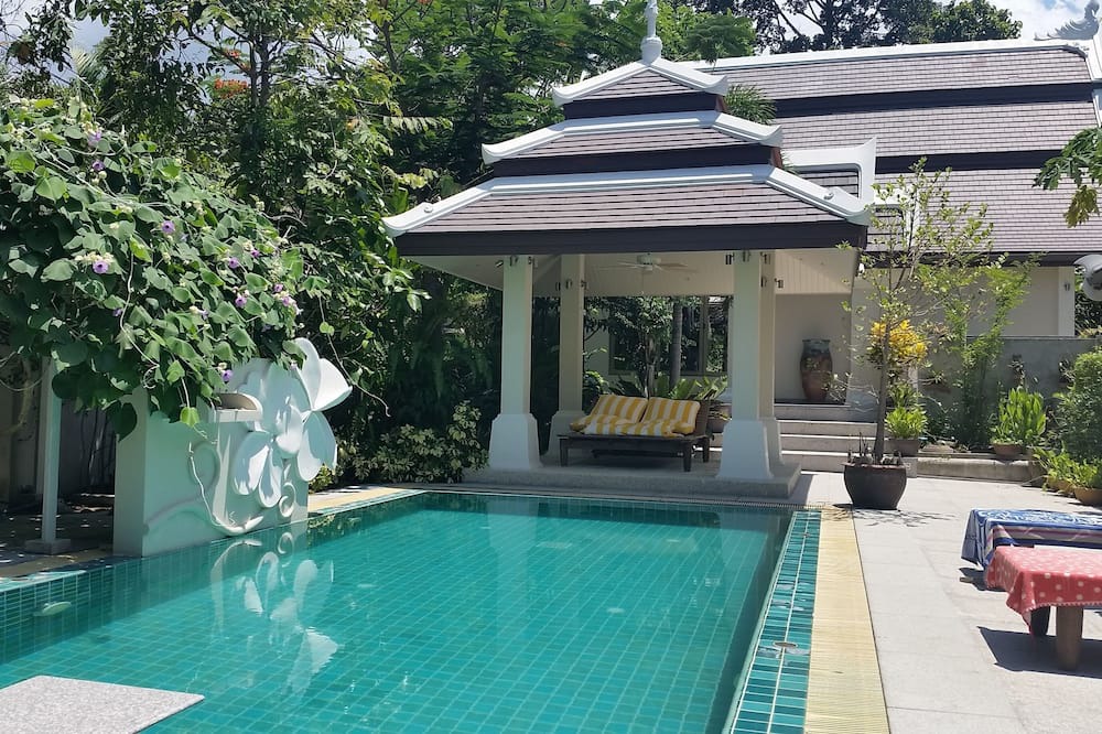 Photo of Outdoor in Laem Set
