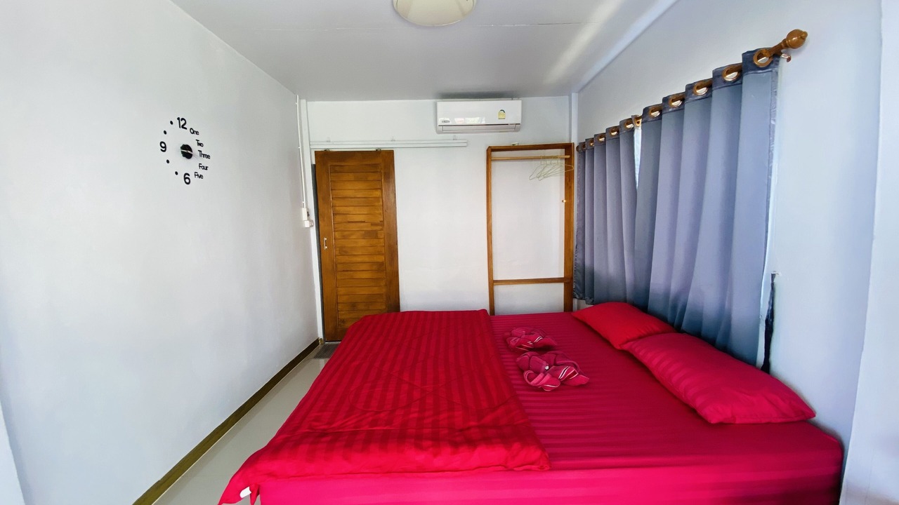 Photo of Bedroom in Ko Mook