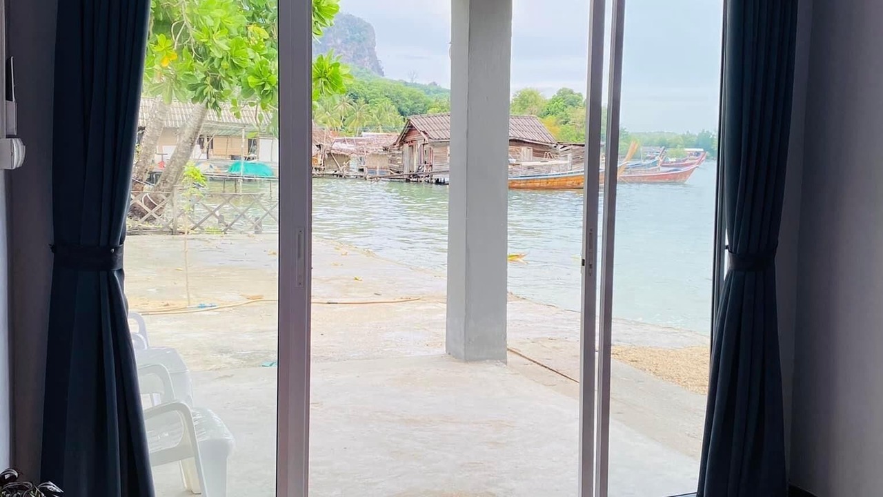 Photo of Bedroom in Ko Mook