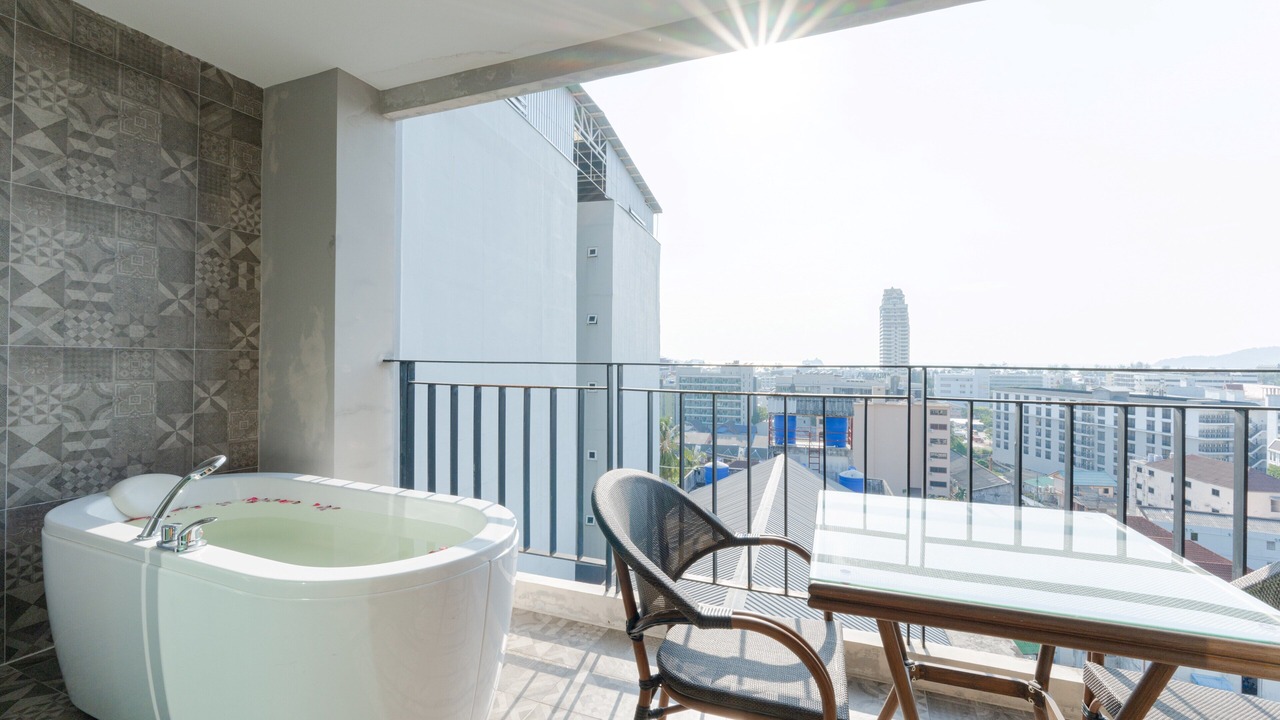 Photo of Patio Balcony in Nanai Road