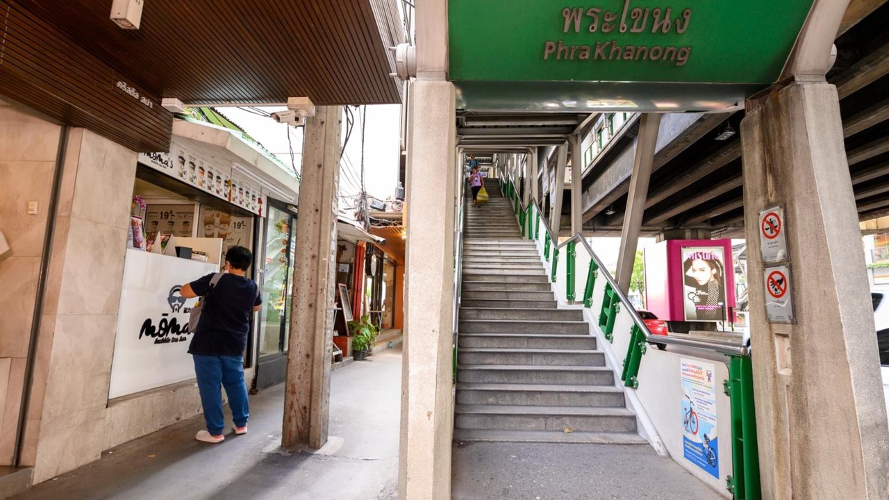 Photo of Outdoor in Phra Khanong Nuea
