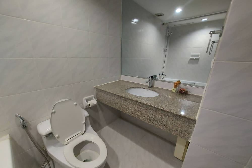 Photo of Bathroom in Ploenchit