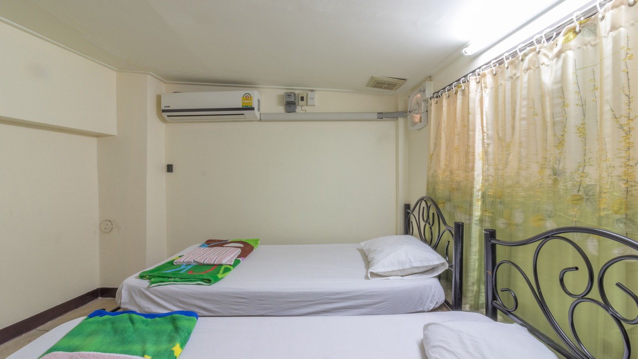 Photo of Bedroom in Talat Yot