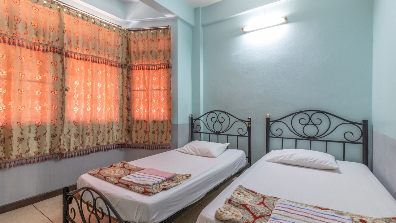Photo of Bedroom in Talat Yot