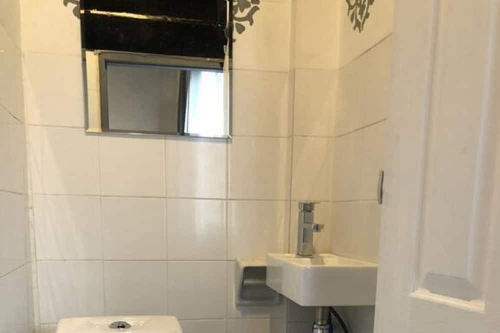 Photo of Bathroom in Wang Burapha Phirom