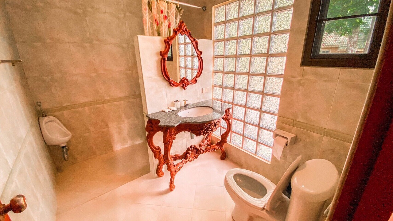 Photo of Bathroom in Muak Lek