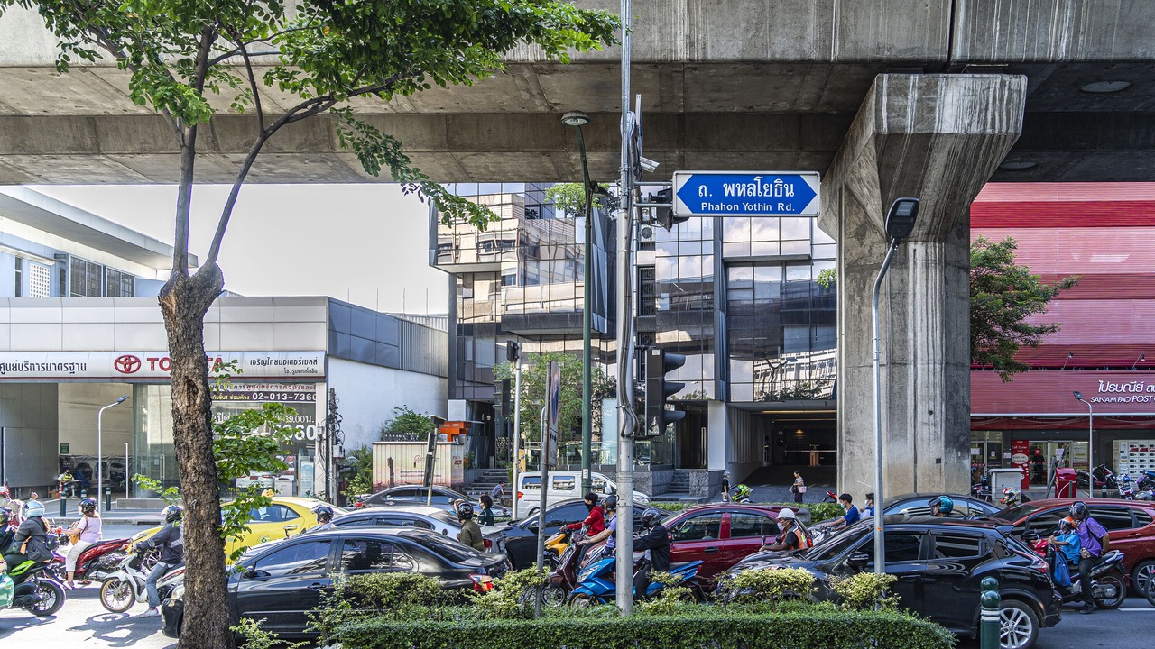 Photo of Outdoor in Samsen Nai