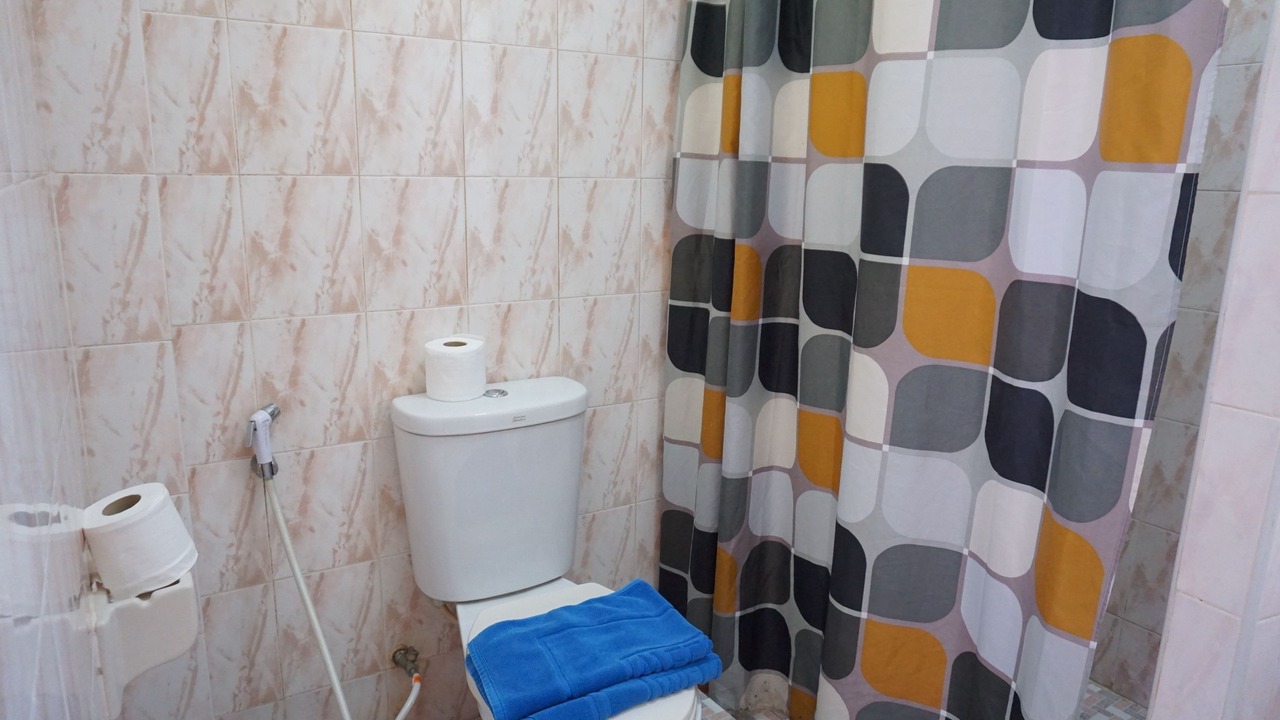 Photo of Bathroom in Nanai Road