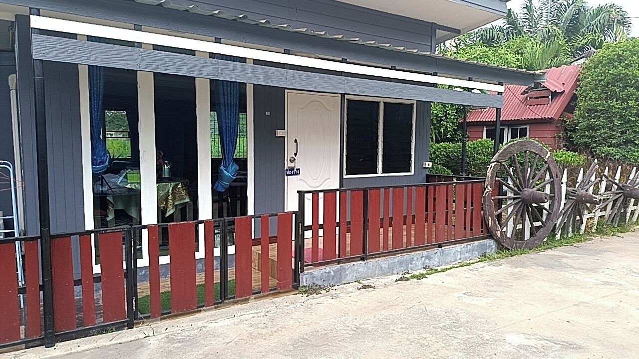 Photo of Bedroom in Tha Muang