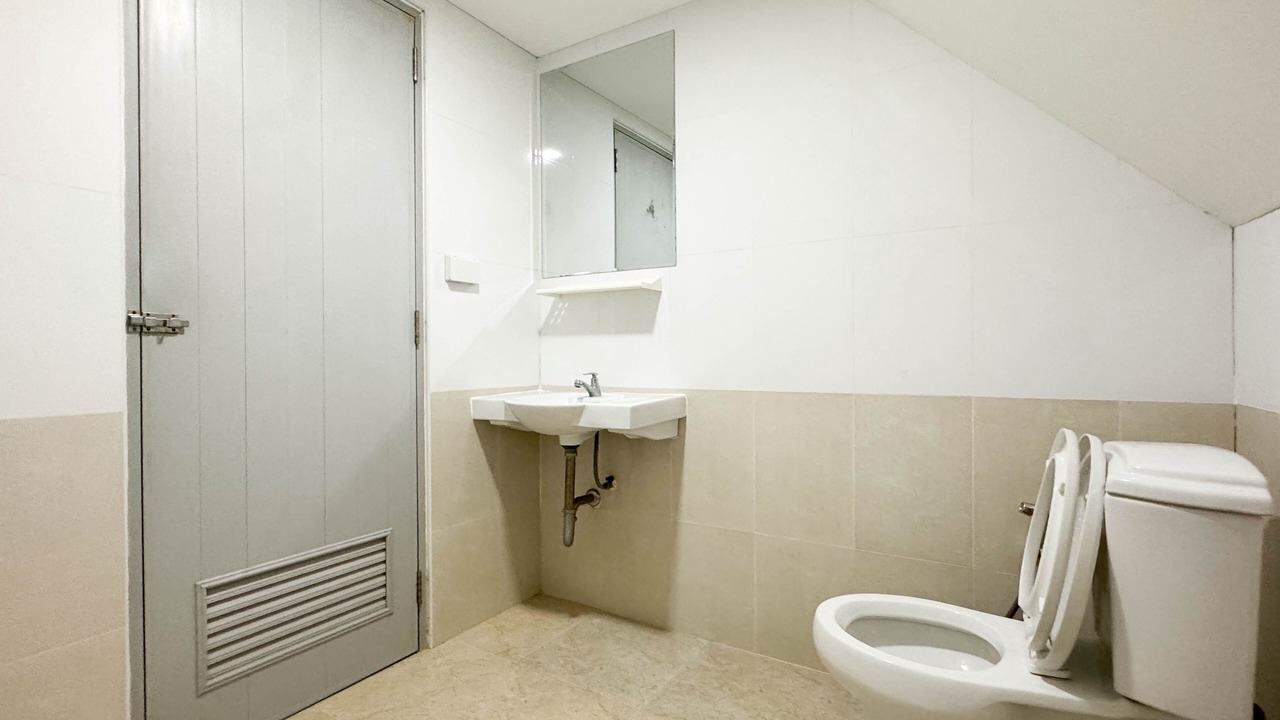 Photo of Bathroom in Ratchathewi