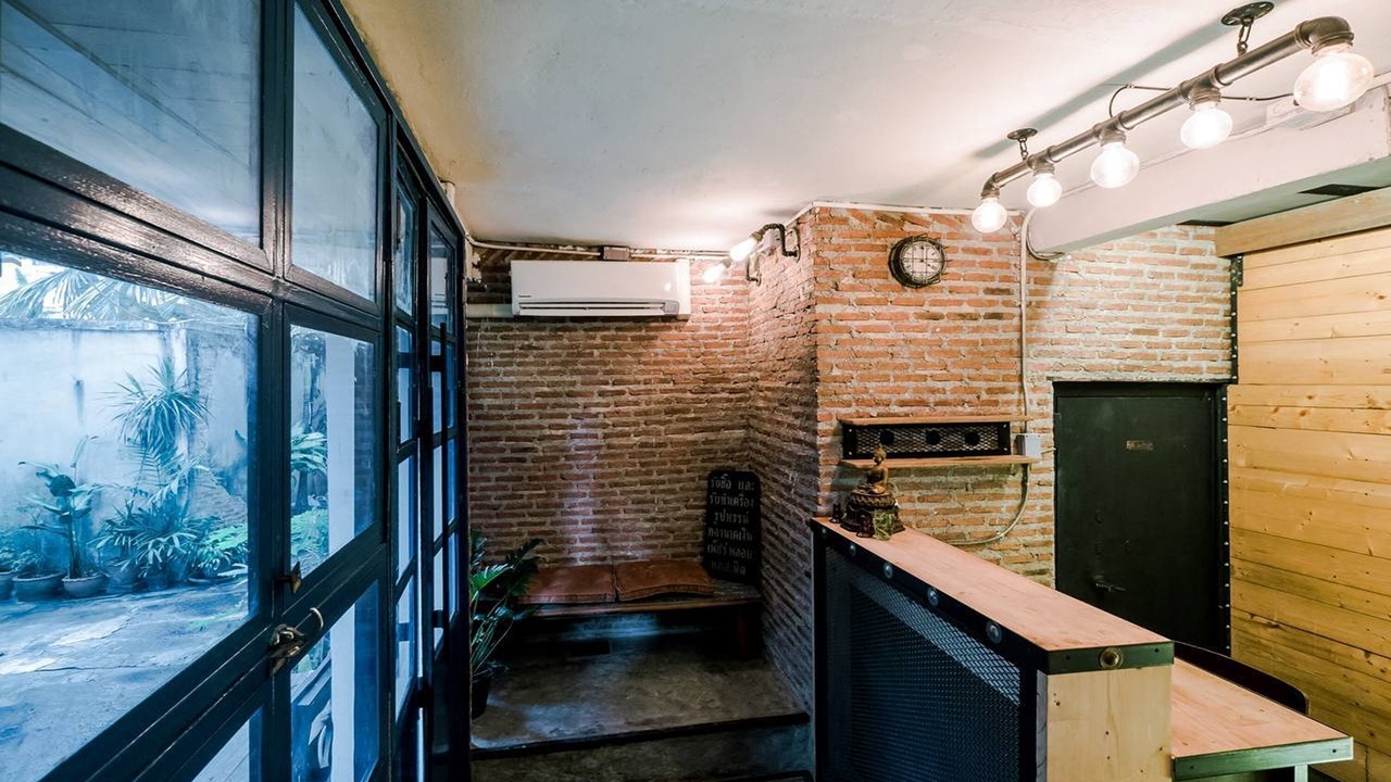 Photo of Bathroom in Wat Sam Phraya