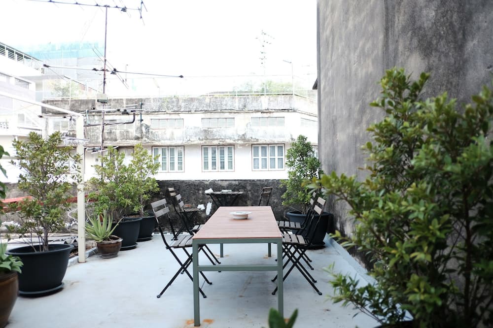 Photo of Patio Balcony in Pom Prap