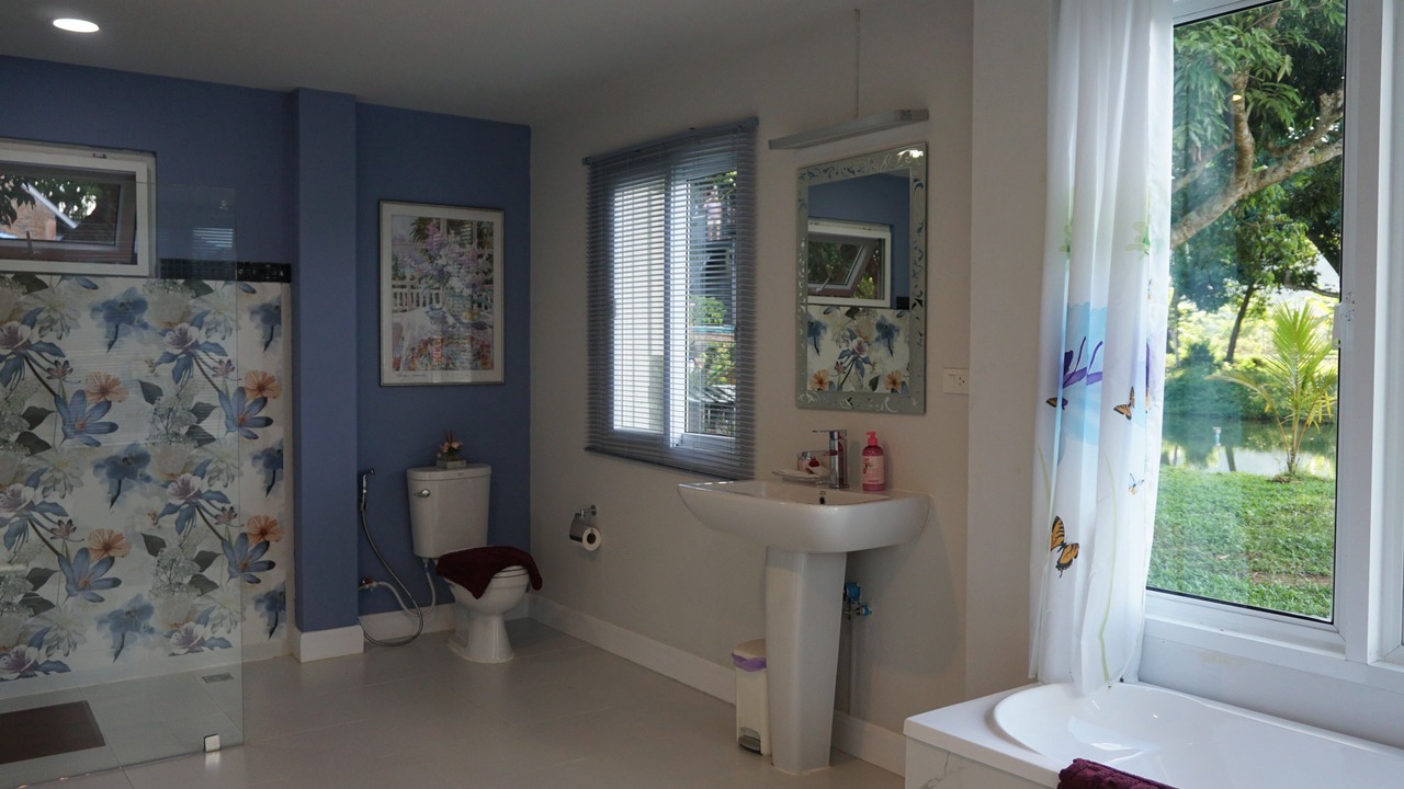 Photo of Bathroom in Fang