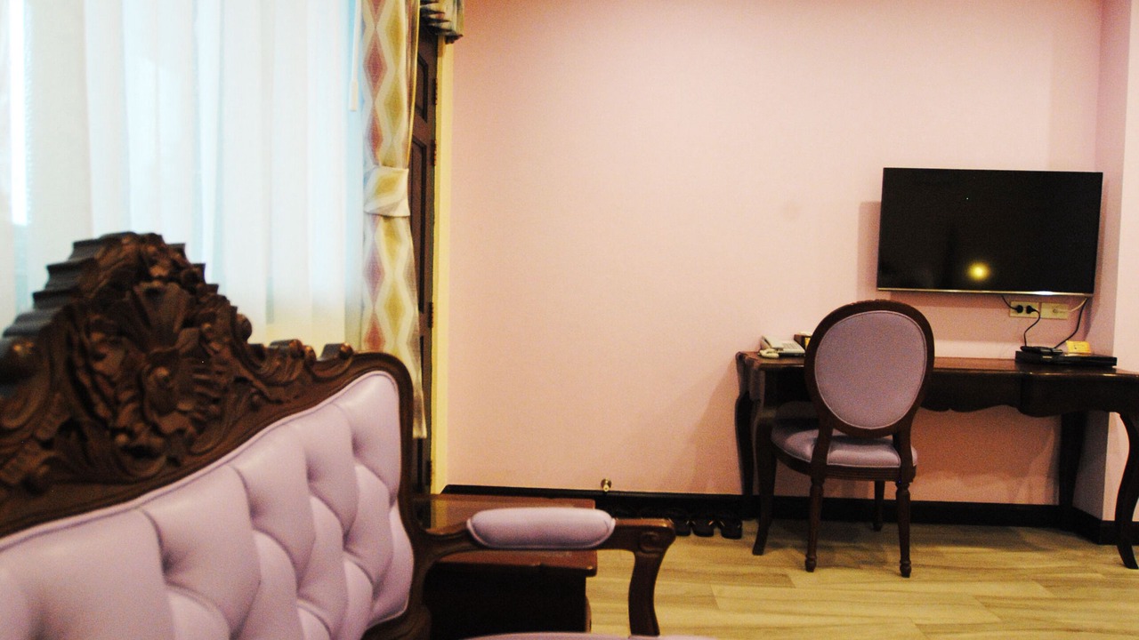 Photo of Bedroom in Bang Lamphu Lang