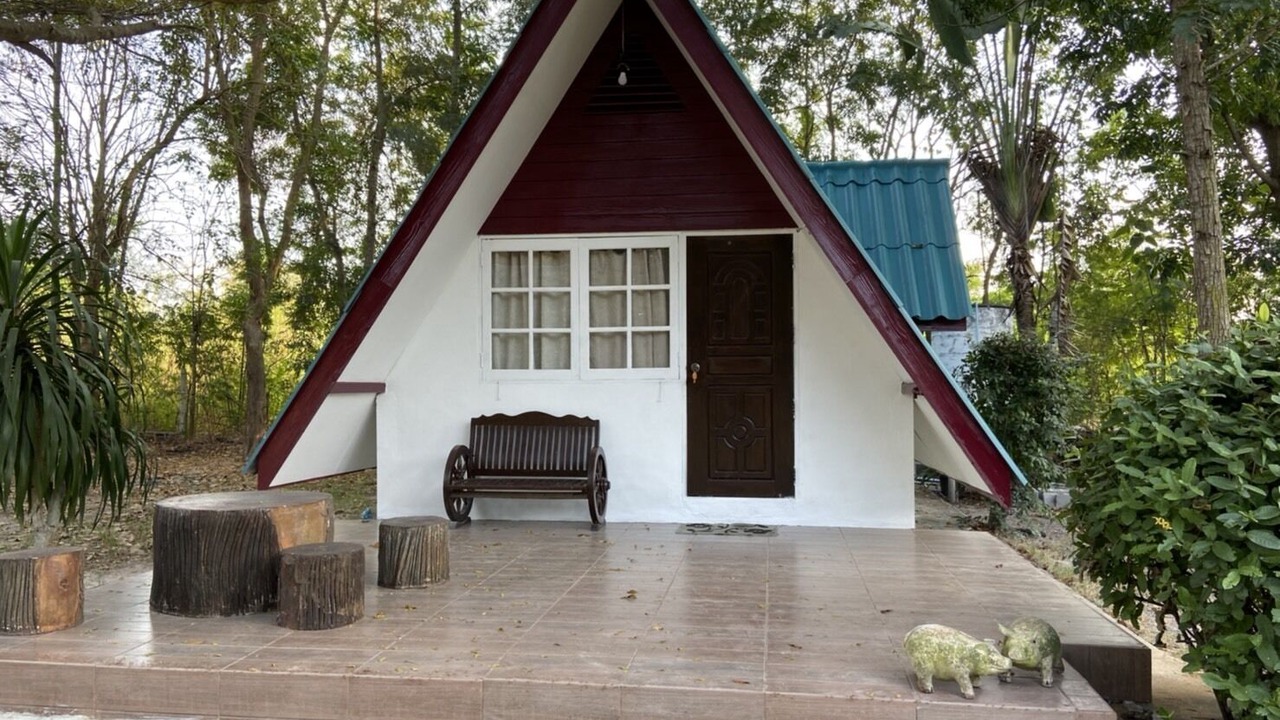 Photo of Buildings in Suan Phueng