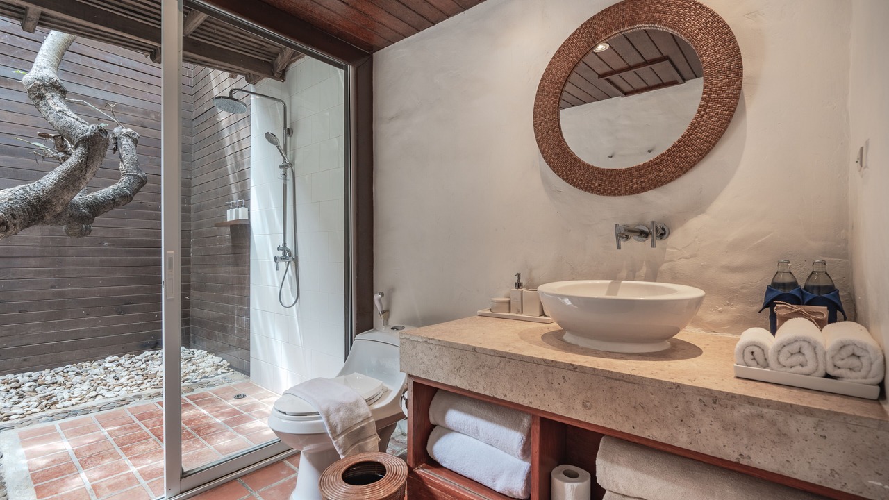 Photo of Bathroom in Pak Nam Pran