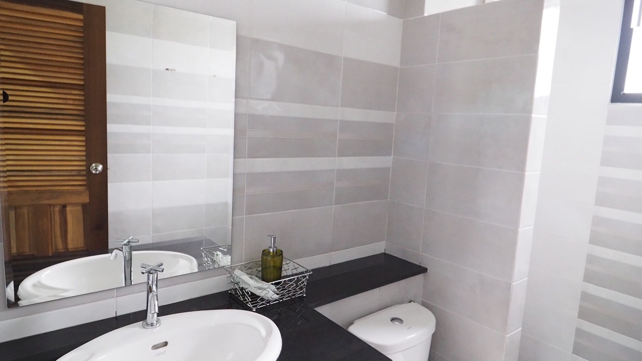 Photo of Bathroom in Khlong Thom