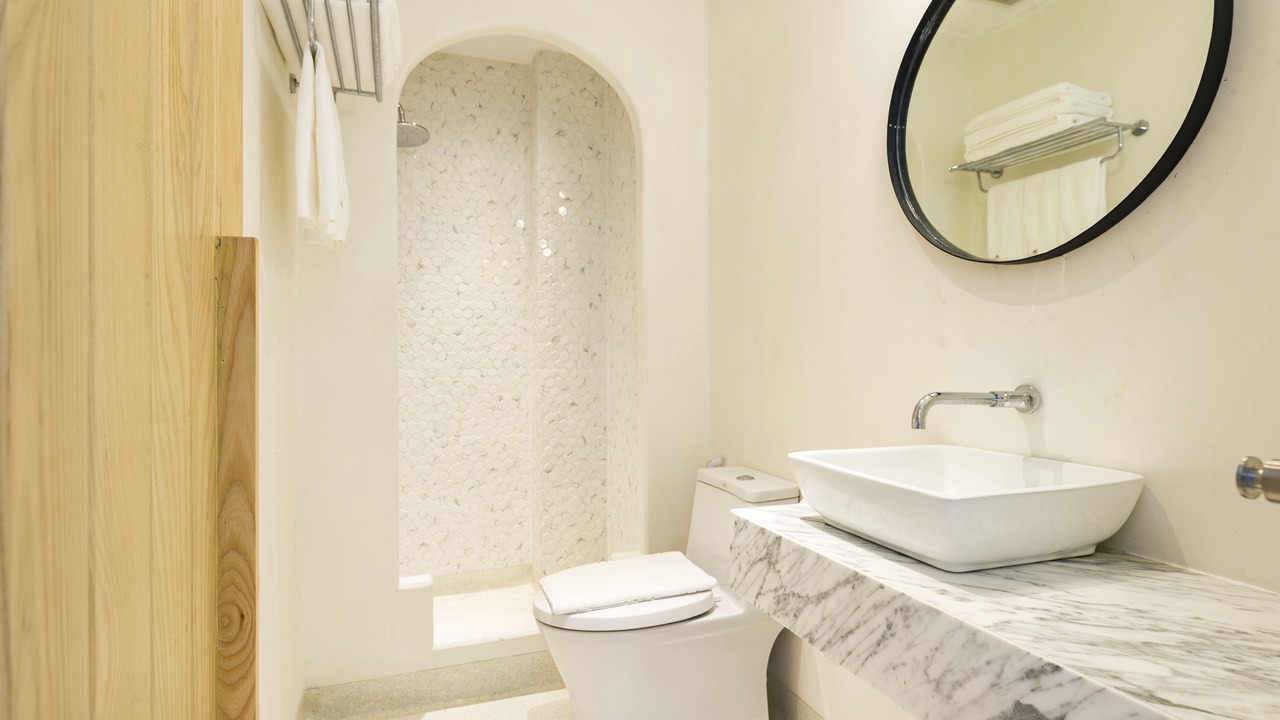 Photo of Bathroom in Bang Lamphu Lang