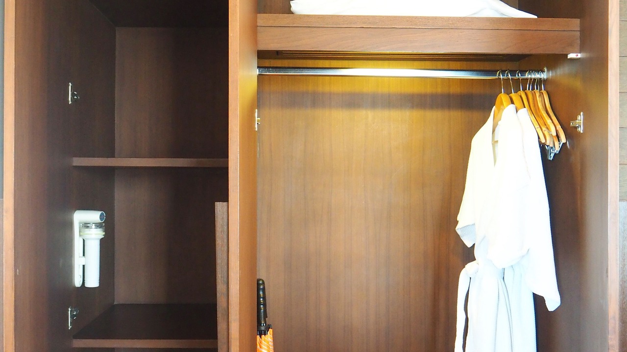 Photo of Bedroom in Laem Set