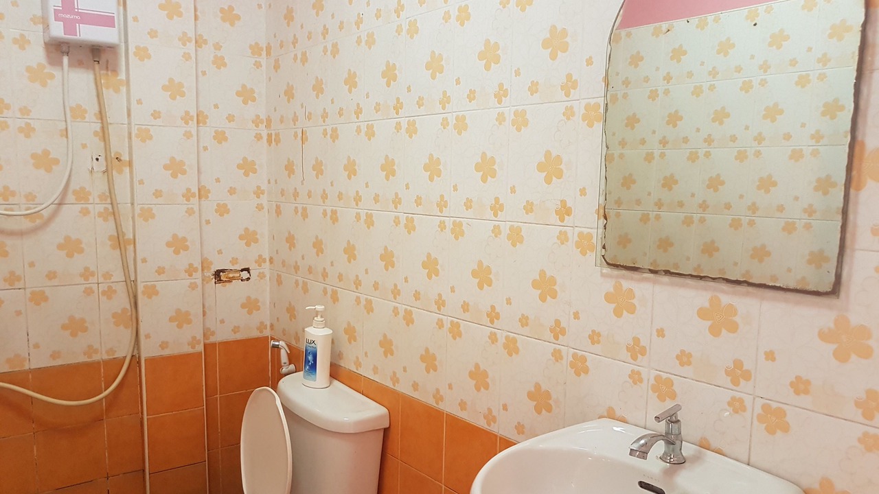 Photo of Bathroom in Warin Chamrap