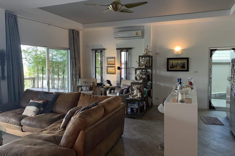 Photo of Livingroom in Hua Thanon