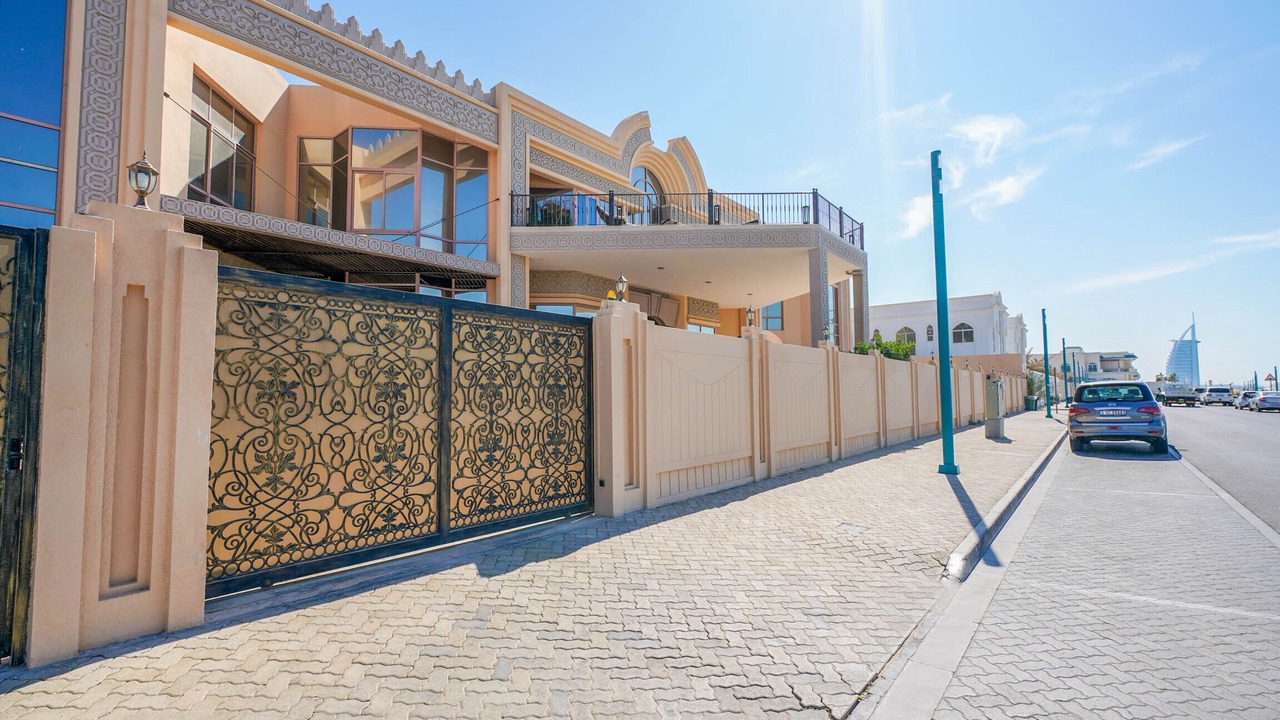 Photo of Outdoor in Jumeira 3