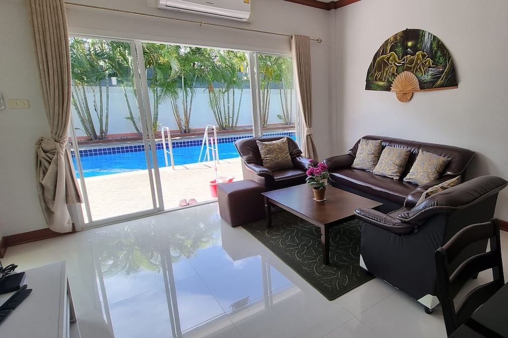 Photo of Livingroom in Pak Nam Pran