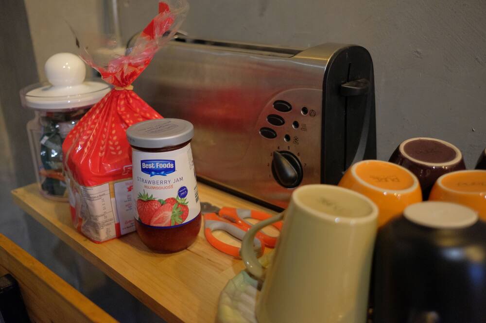 Photo of Kitchen in Huai Khwang