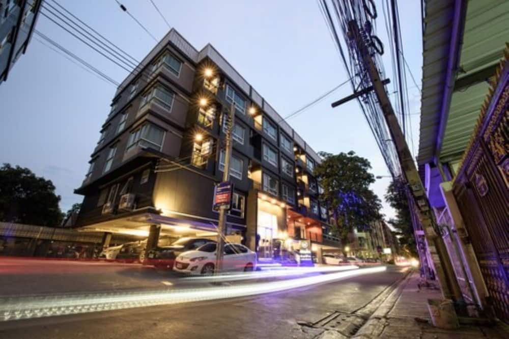Photo of Outdoor in Lat Phrao