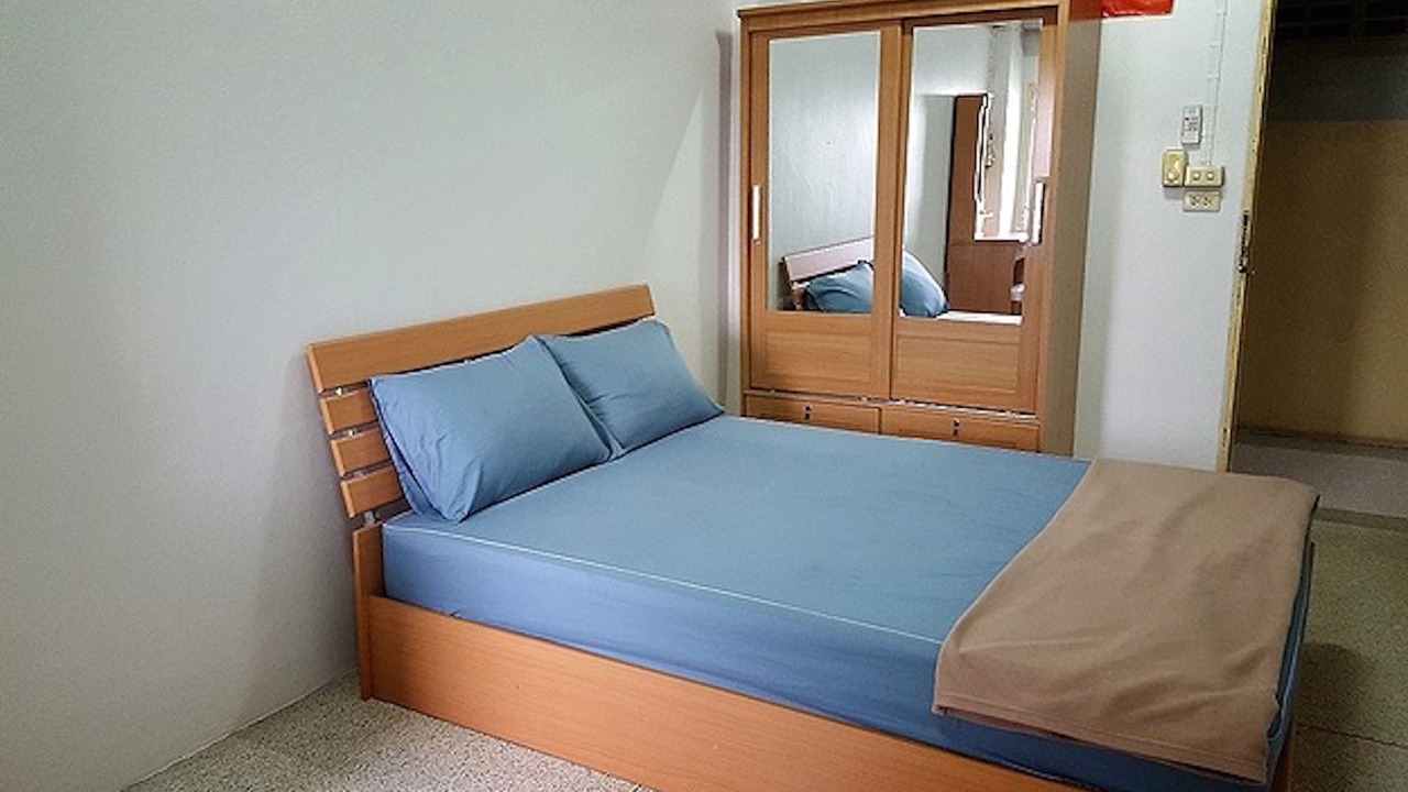 Photo of Bedroom in Khlong Kluea