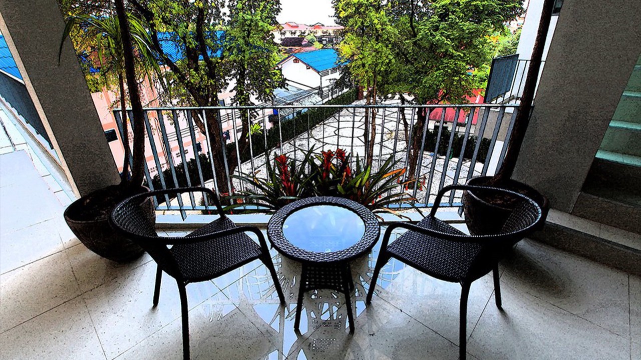 Photo of Patio Balcony in Nai Mueang
