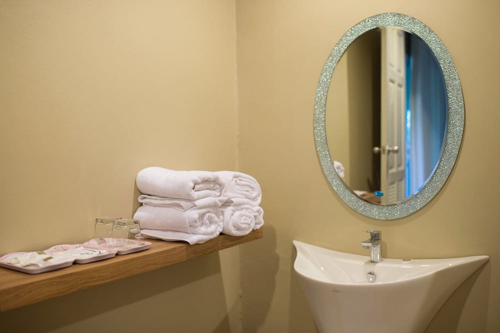 Photo of Bedroom in Amphawa
